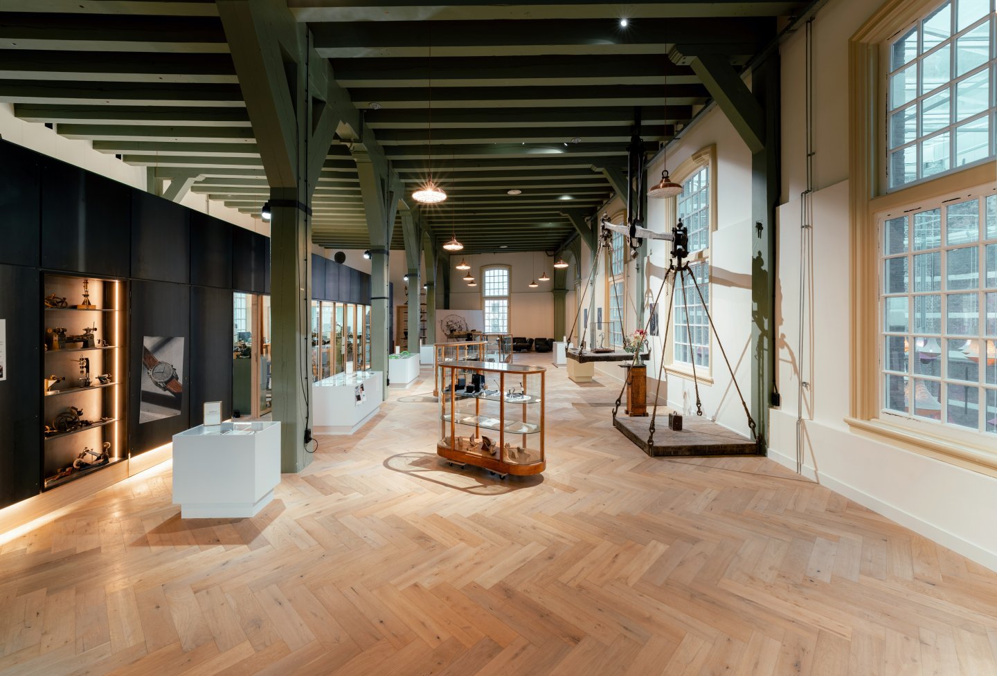 Atelier Manager & Hospitality